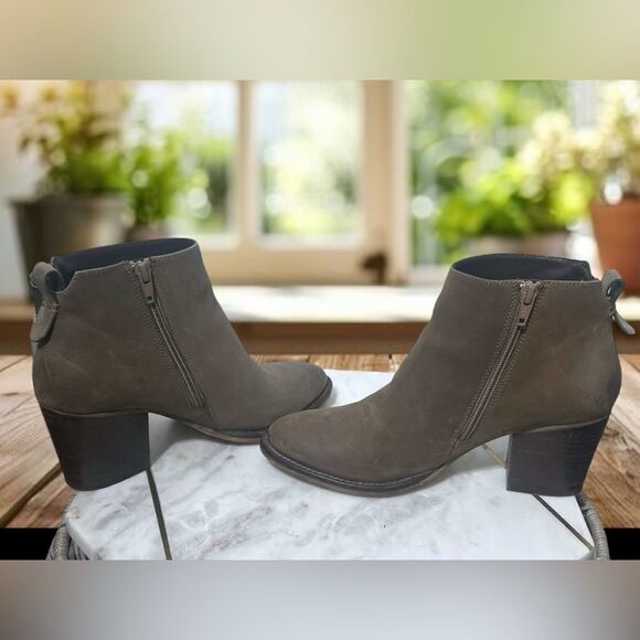 🔥 Blondo Nivada Waterproof Leather Zippered Ankle Booties Size 9 - Picture 9 of 16